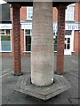 Central pillar in the shelter, Rocester