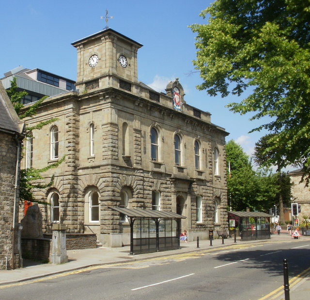 Pontypool Town Hall © Jaggery :: Geograph Britain and Ireland