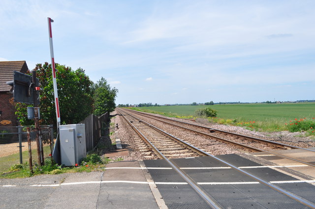 Level Crossing at Turves © Ashley Dace :: Geograph Britain and Ireland