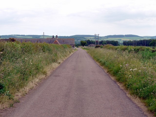 Minor road west of Blinkbonny
