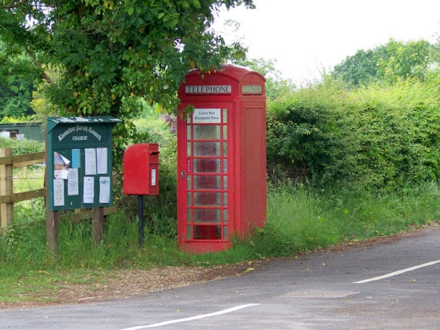 Telephone box, Chalbury Common