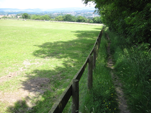 Footpath towards Ladderedge Country Park