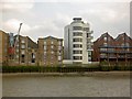 Art Deco style apartment on the south bank of the Thames