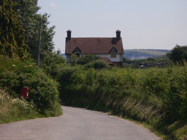 House with washing line on Bugshill Lane