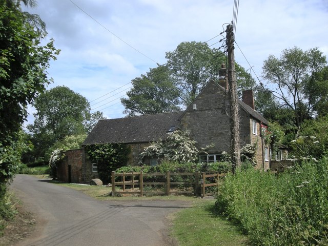 Dodford-Cottage by a stream
