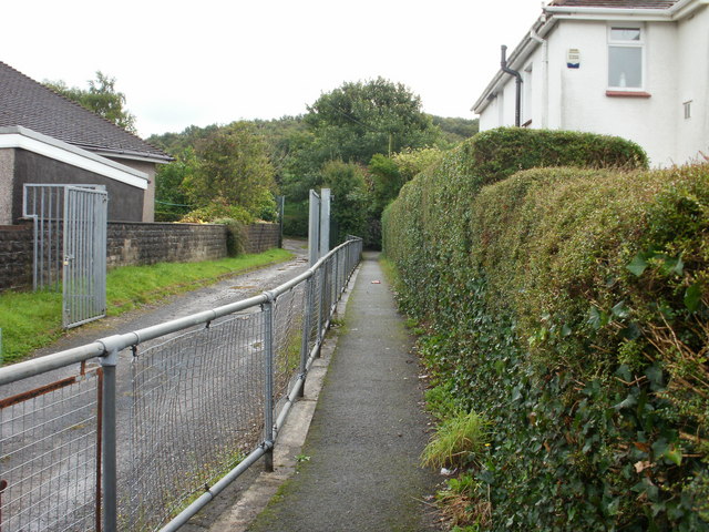 Newport : path from Pillmawr Road, Malpas to Graig Park