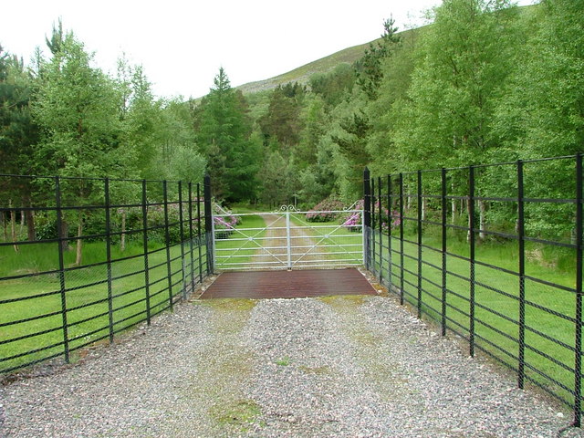 Entrance to Glenmazeran Lodge