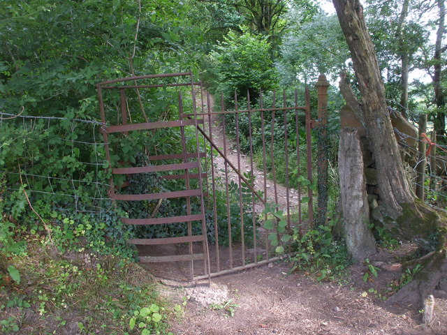 Kissing gate near Twyn Garwa