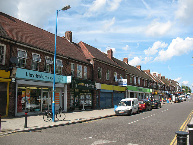 Randlesdown Road Shops (1) © Stephen Craven cc-by-sa/2.0 :: Geograph ...