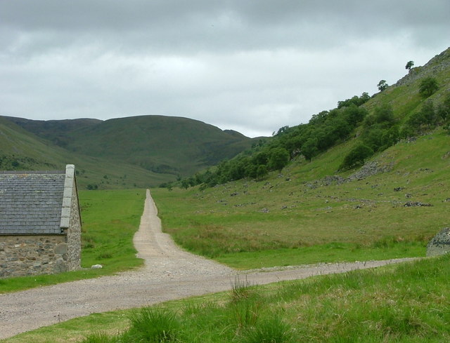 Track to Coignsfearn Lodge and beyond