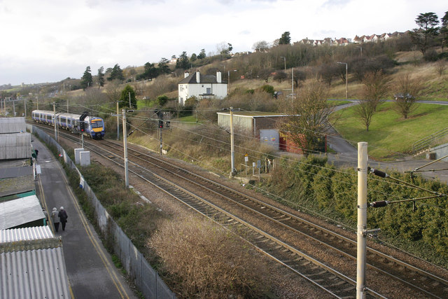 C2C train leaving Leigh-on-Sea