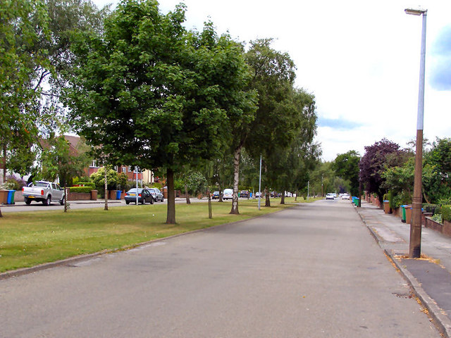 Mainway, Alkrington Garden Village © David Dixon cc-by-sa/2.0 ...