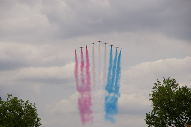 Red Arrows Flypast, The Mall, London