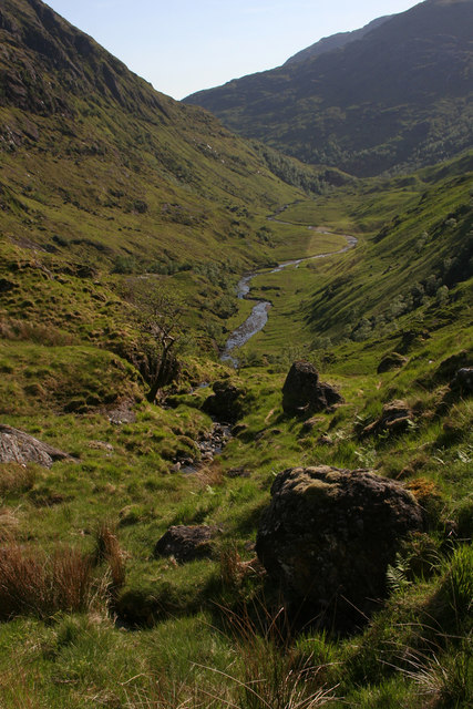 River Carnach © Nic Bullivant cc-by-sa/2.0 :: Geograph Britain and Ireland