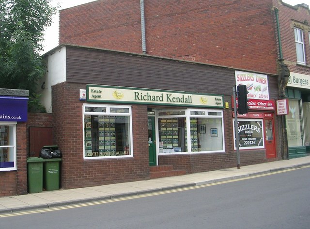 Richard Kendall Estate Agents - Altofts Road