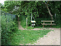 Footpath by the Stort navigation