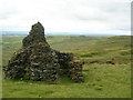 SE0332 : Cairn-cum-wind shelter on Nab Hill by John H Darch
