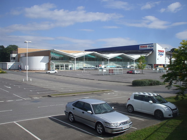 Tesco, Western Avenue, Cardiff © John Lord :: Geograph Britain and Ireland