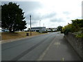 Approaching the junction of Meadow Road and Brookdean