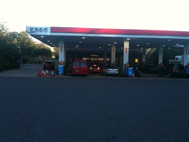 Petrol station, Maidstone Services