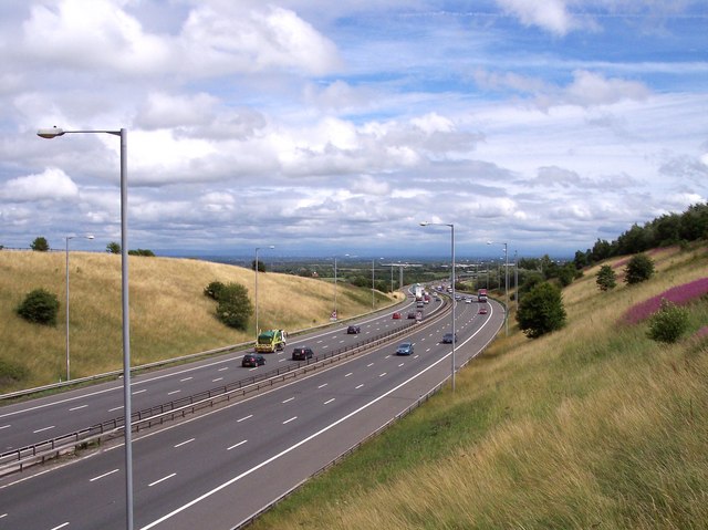 The M6 motorway looking southbound © Raymond Knapman :: Geograph ...