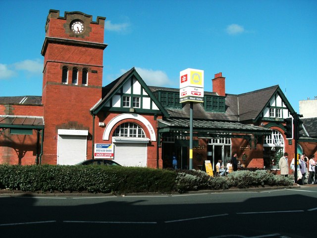 West Kirby Railway Station © Raymond Knapman Geograph Britain And