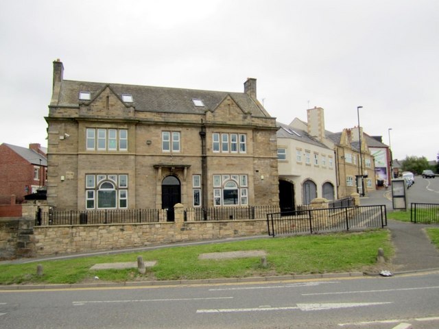 Former Lemington Hotel, Northumberland... © Andrew Curtis cc-by-sa/2.0 ...