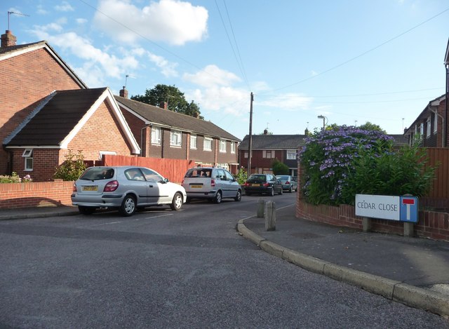 Waterlooville : Cedar Close © Lewis Clarke Cc-by-sa 2.0 :: Geograph 