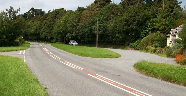 Road junction and lay-by  on the A497 at Boduan