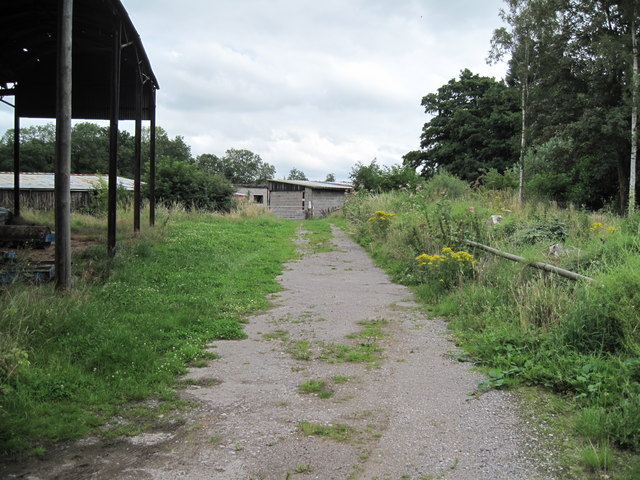 Footpath to Railway
