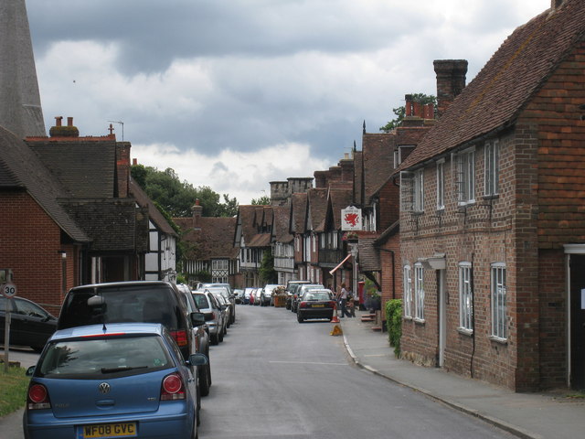 Fletching Village © Oast House Archive :: Geograph Britain and Ireland