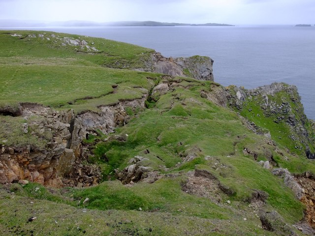 Collapsing cliffs, Varnadil