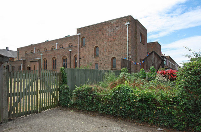 St Michael & All Angels, Ravenscroft... © John Salmon cc-by-sa/2.0 ...