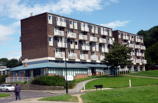 Flats, Gleadless Valley, Sheffield © Graham Hogg :: Geograph Britain ...