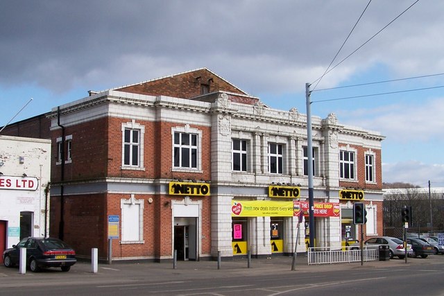 Former Hillsborough Park Cinema - Now... © Terry Robinson cc-by-sa/2.0 ...