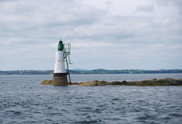 Navigation beacon, Ballyhenry Island © Rossographer cc-by-sa/2.0 ...
