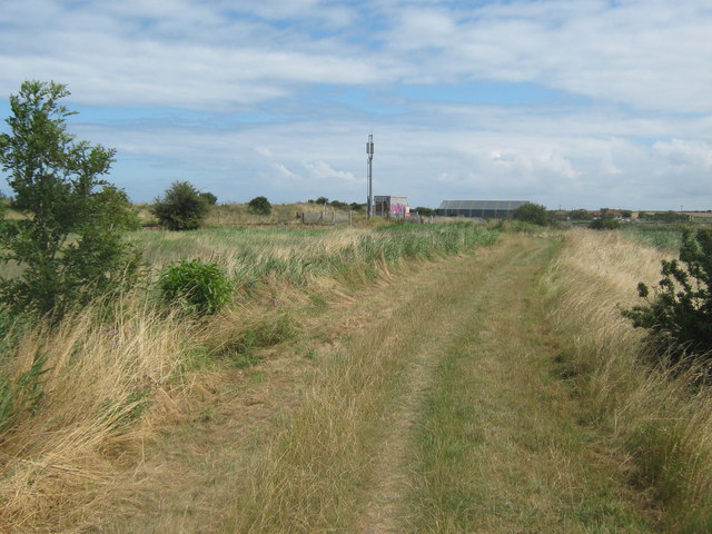 Wantsum Walk heading towards Minnis Bay © David Anstiss cc-by-sa/2.0 ...