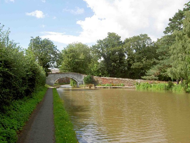 Bridge number 121 Shropshire Union Canal