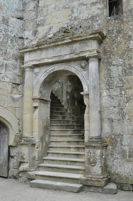Old Wardour Castle: Stairway