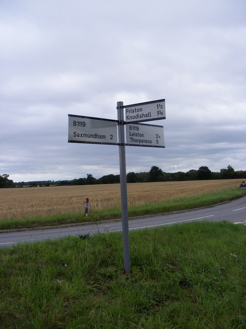 Roadsign on the B1119 Saxmundham Road