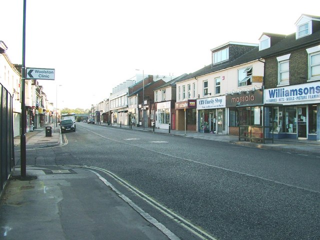 Victoria Road, Woolston © Rob Candlish cc-by-sa/2.0 :: Geograph Britain ...