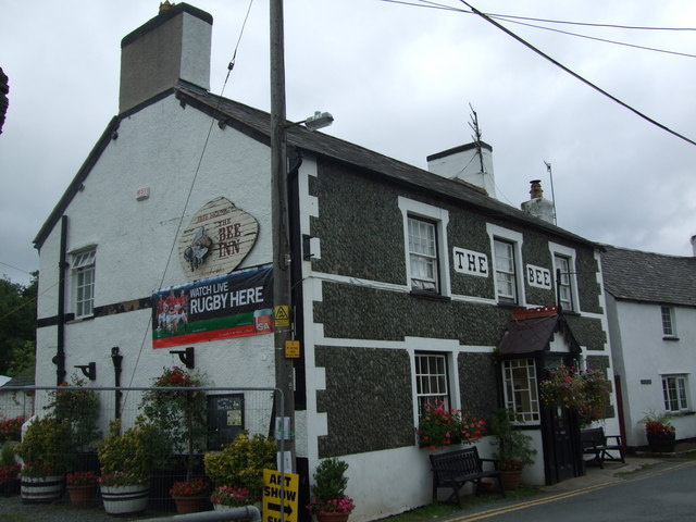 The Bee Inn at Eglwysbach © Richard Hoare cc-by-sa/2.0 :: Geograph ...