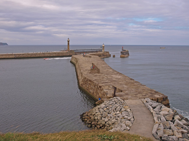 East Pier, Whitby