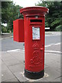 NZ2567 : Edward VII postbox, Stoneyhurst Road / Balmoral Terrace, Gosforth, NE3 by Mike Quinn