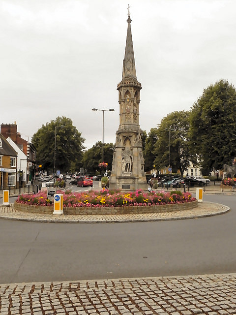 Banbury Cross © David Dixon :: Geograph Britain And Ireland