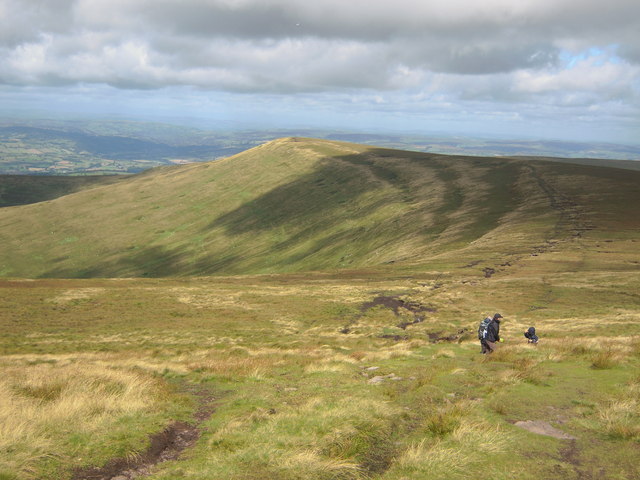 Waun Fach, Black Mountain © Leonard Harding :: Geograph Britain and Ireland