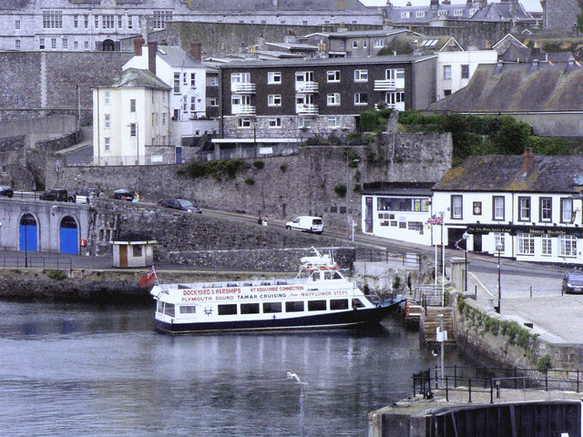 plymouth dockyard boat tour