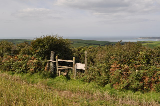 A stile on the footpath to Croyde which marks the descent on Pathdown lane