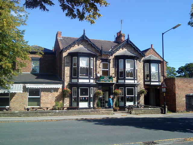 Ripon Bowling Club © Andrew Abbott cc-by-sa/2.0 :: Geograph Britain and ...