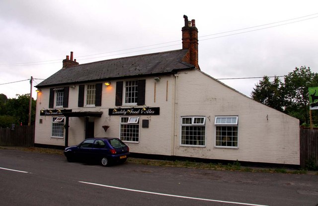 The Dashwood Arms in Piddington © Steve Daniels :: Geograph Britain and ...